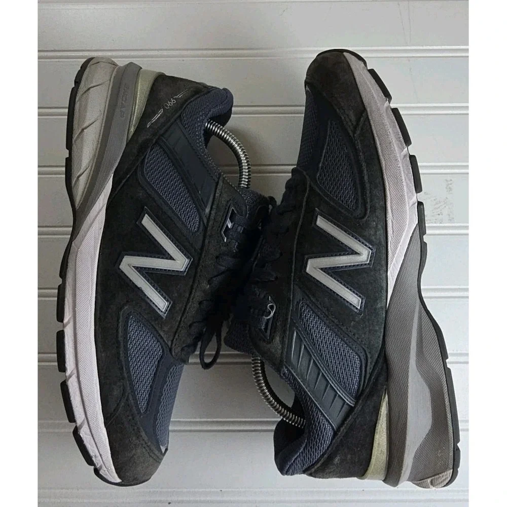 New Balance 990v5 Women's Size 11 W990NV5 NAVY GRAY